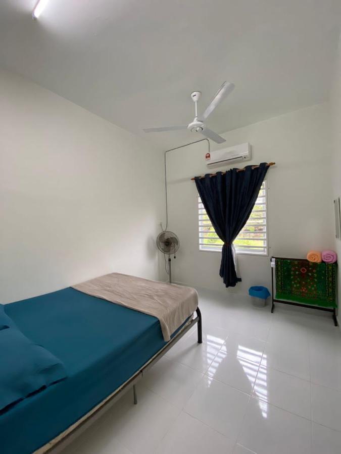 Inap Desa Homestay Batu Buruk Куала-Тренгану Экстерьер фото