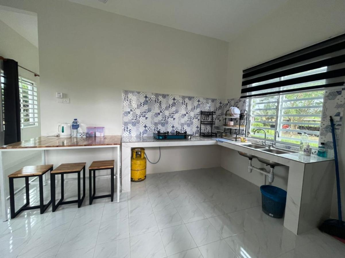 Inap Desa Homestay Batu Buruk Куала-Тренгану Экстерьер фото